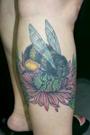 bee tattoo